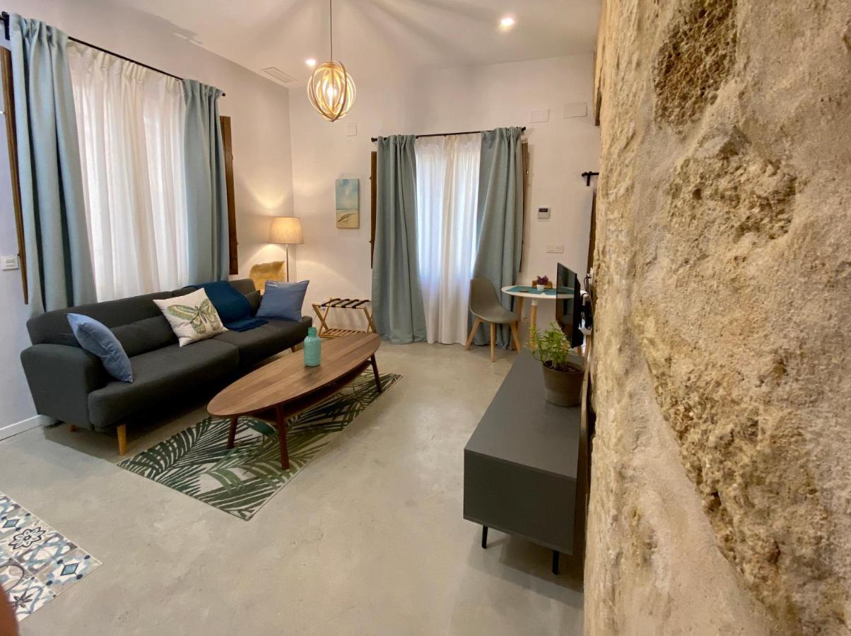 Gadeiras Suites - Apartamentos Turisticos De 2 Llaves 加的斯 外观 照片