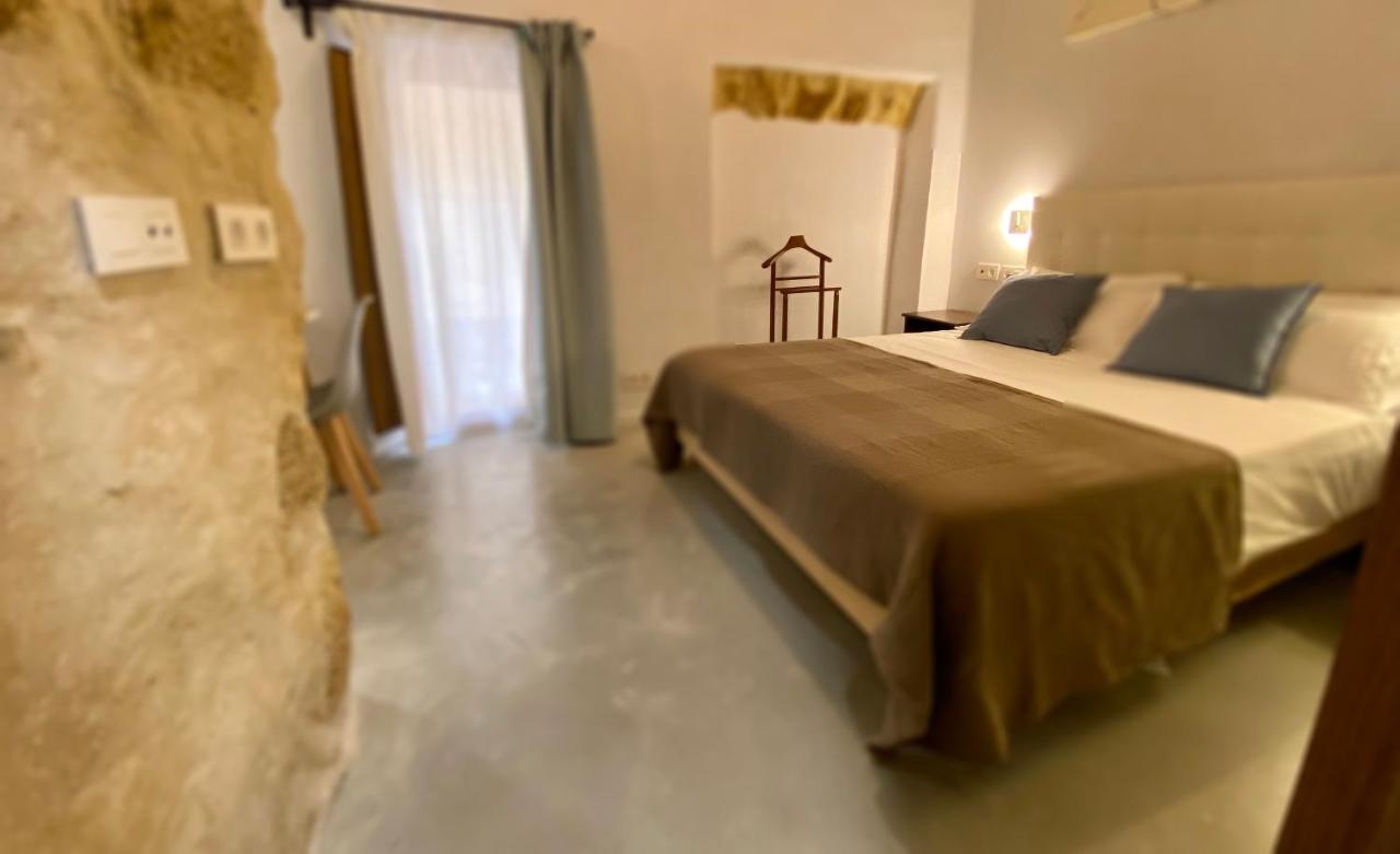 Gadeiras Suites - Apartamentos Turisticos De 2 Llaves 加的斯 外观 照片